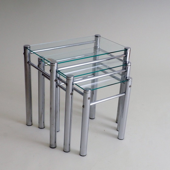 Image 1 of 3 tables gigognes Tricom en verre et chrome