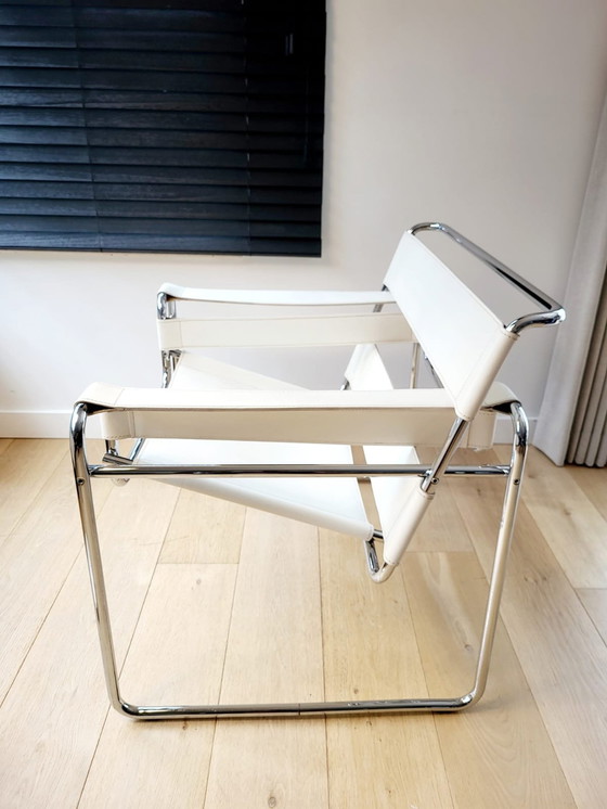 Image 1 of Chaise Gavina Wassily par Marcel Breuer