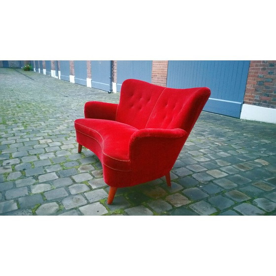Image 1 of Canapé scandinave 2 places en tissu velours rouge et bois, Carl MALMSTEN - années 1950