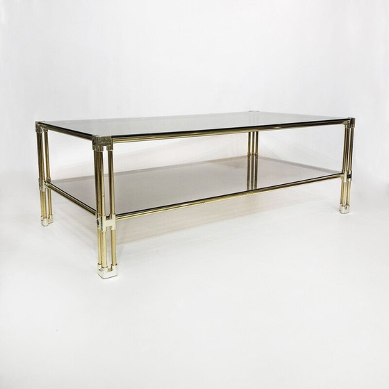 Image 1 of Table basse vintage en laiton et verre fumé par Hollywood Regency, Italie 1970