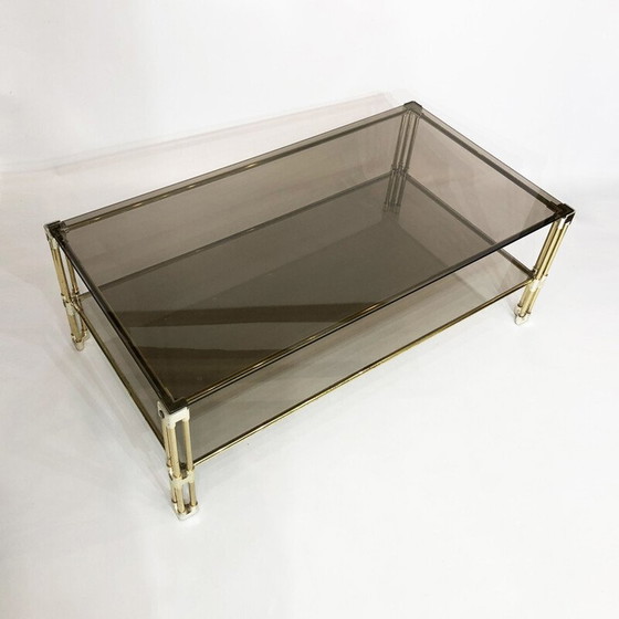 Image 1 of Table basse vintage en laiton et verre fumé par Hollywood Regency, Italie 1970