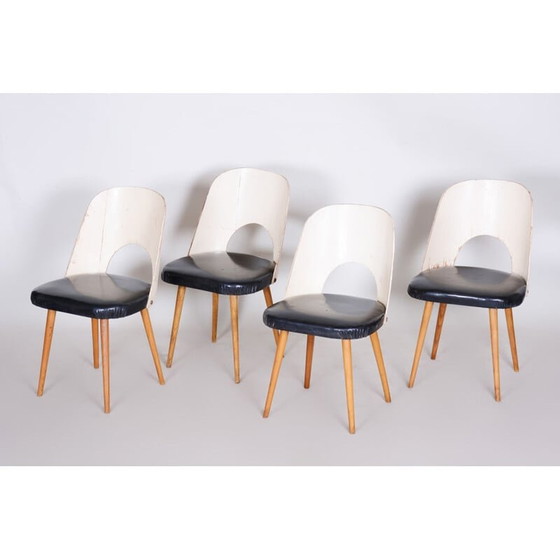 Image 1 of Ensemble de 4 chaises de salle à manger vintage noir et blanc par Oswald Haerdtl, années 1950
