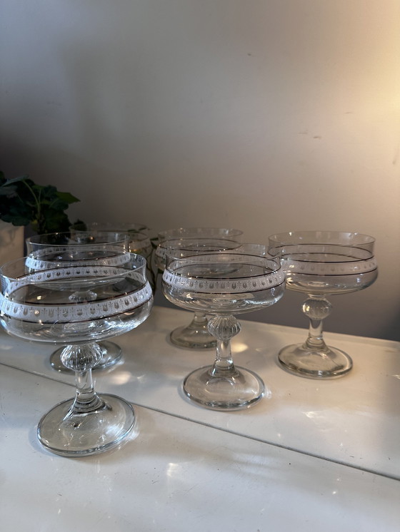 Image 1 of Verres à champagne coupés en cristal