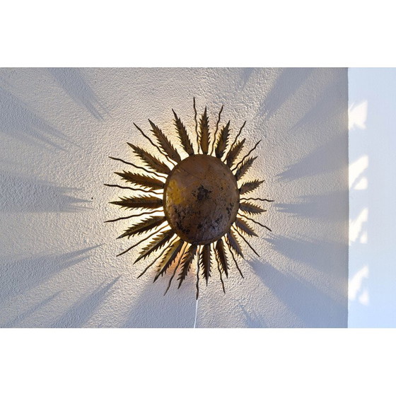 Image 1 of Plafonnier vintage en métal martelé en forme de soleil, Espagne 1940