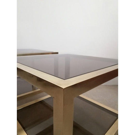 Image 1 of Paire de tables d'appoint vintage en laiton et verre fumé avec roulettes, Italie 1970
