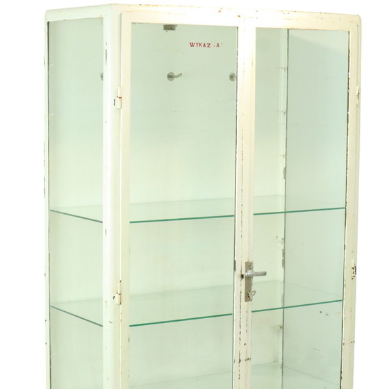 Image 1 of Armoire à pharmacie en métal Armoire à pharmacie industrielle 1970S