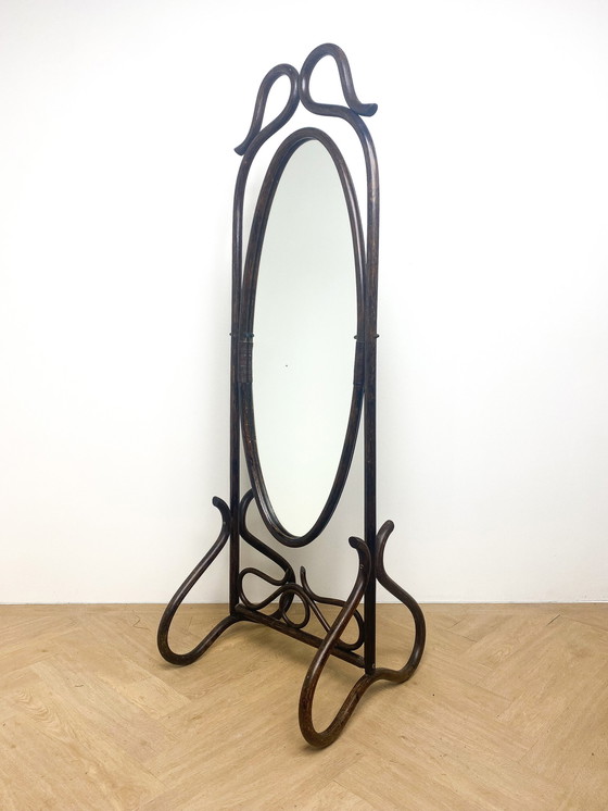 Image 1 of Miroir de passage Manou Thonet en rotin vintage