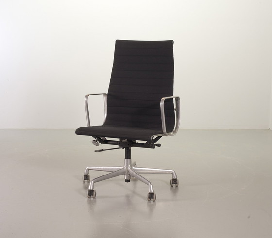 Image 1 of Chaise de bureau réglable Eames Highback Black Hopsak Swivel Desk Chair Ea119 For Vitra, 1990S