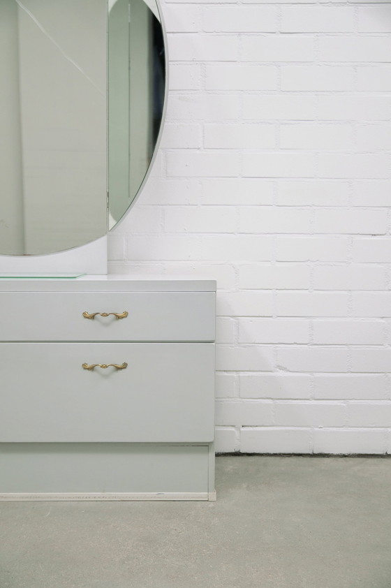 Image 1 of Coiffeuse vintage bleu clair