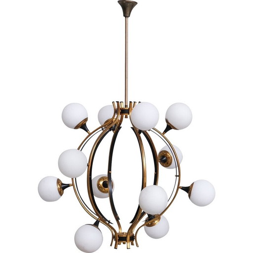 Lustre vintage en laiton et verre opalin, Italie 1950
