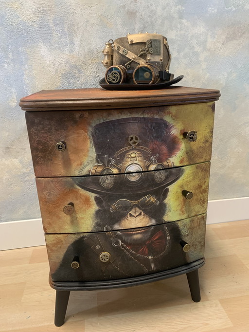 Armoire Steampunk avec 3 tiroirs