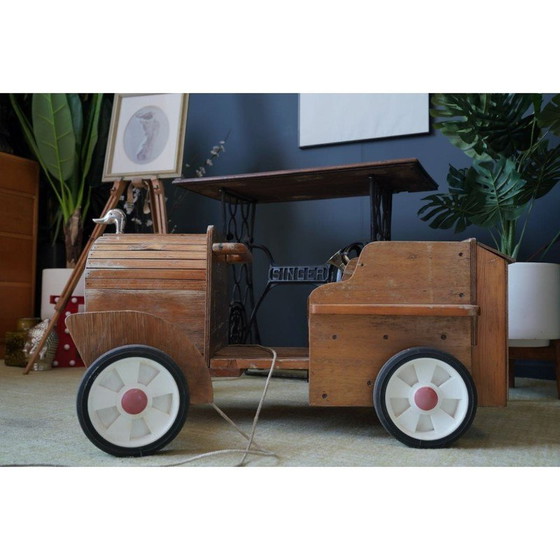 Image 1 of Voiture-jouet vintage en bois