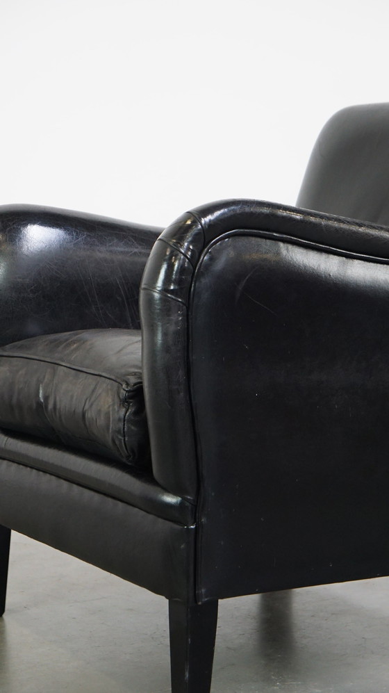 Image 1 of Fauteuil en cuir de mouton de couleur noire