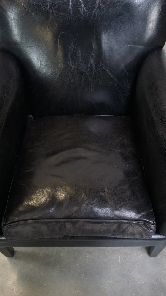 Image 1 of Fauteuil en cuir de mouton de couleur noire