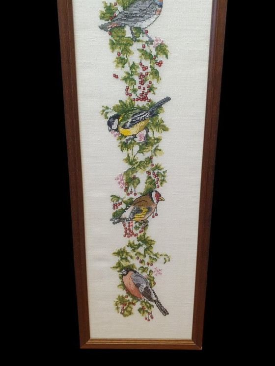 Image 1 of 2013 Broderie vintage encadrée avec oiseaux