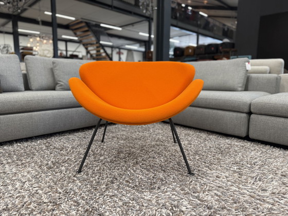 Image 1 of Artifort Fauteuil Slice orange tissu Tonus orange