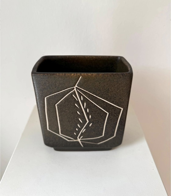 Image 1 of Vase en grès Okela Stoneware Danemark, Vintage, finition mate, Sgraffito, Illustration pomme/citrouille 1970S