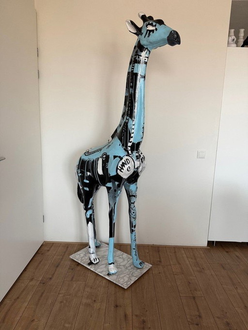 Dirty Animal - Girafe Oeuvre d'art décorative réalisée à la main