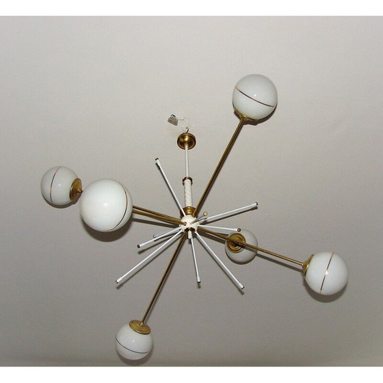 Image 1 of Lustre vintage en laiton et verre, 1960s