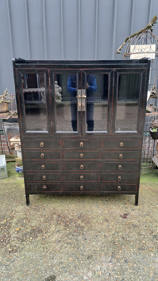 Ancienne commode orientale, cabinet d'apothicaire, vitrine, vaisselier Dim. 126 X 37Cm et 157Cm de haut.