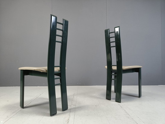 Image 1 of Chaises de salle à manger postmoderne vert foncé, 1980S