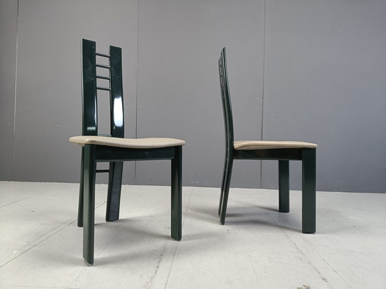 Image 1 of Chaises de salle à manger postmoderne vert foncé, 1980S