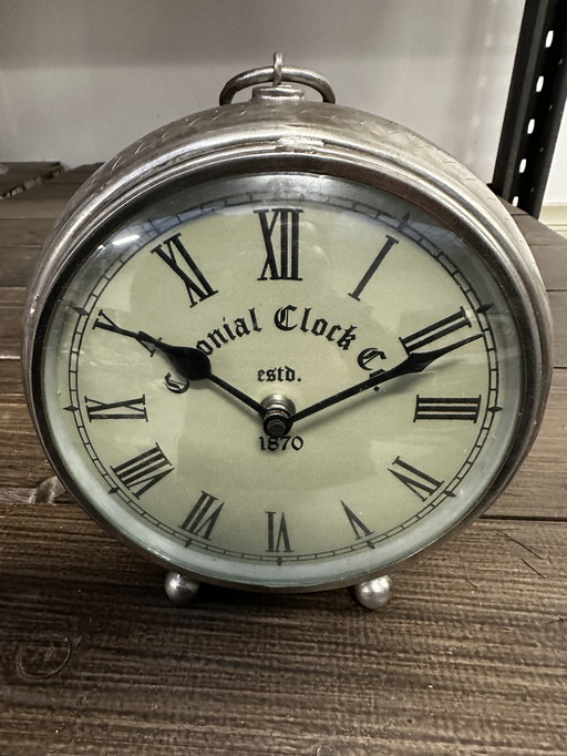 Colonial Clock Co Est 1870 - Très Belle Horloge Rétro Non Testée 