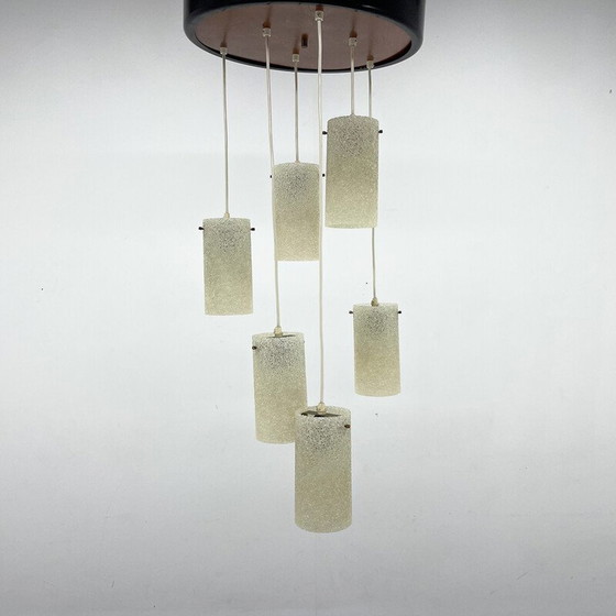 Image 1 of Lampe suspendue en bois de cascade et en plastique écrasé du milieu du siècle dernier, 1970.