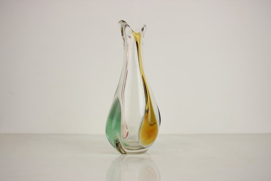 Image 1 of Vase en verre d'art de Bohème par Josef Hospodka, 1960's