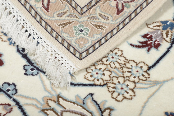 Image 1 of Tapis persan original noué à la main Naïn 9 La fine avec soie 394 X 98 cm Top condition Nouveau