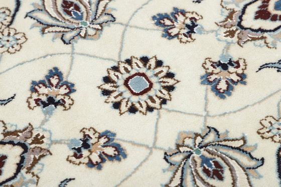 Image 1 of Tapis persan original noué à la main Naïn 9 La fine avec soie 394 X 98 cm Top condition Nouveau