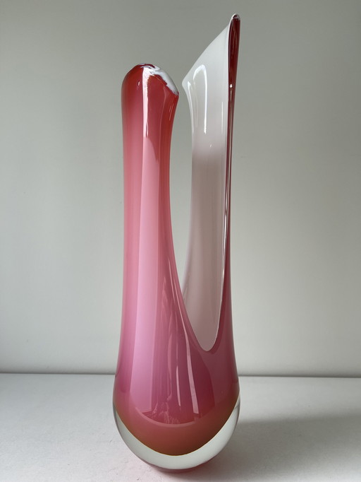 Objet en verre signé 41Cm