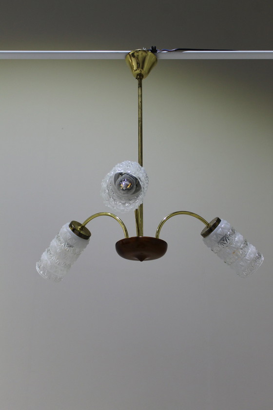 Image 1 of Plafonnier vintage - 3 bras, laiton, verre 1950s/60s