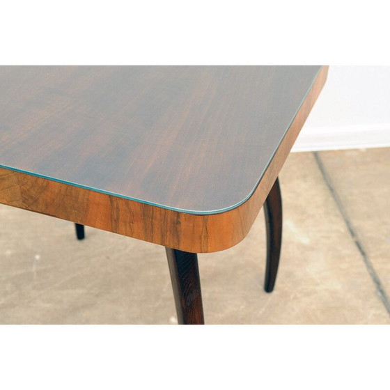 Image 1 of Table araignée vintage H259 en noyer par Jindřich Halabala, Tchécoslovaquie 1950