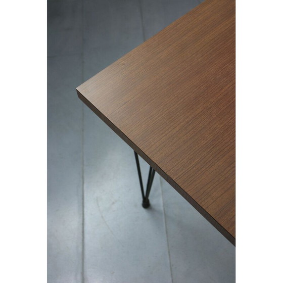 Image 1 of Table basse vintage minimaliste