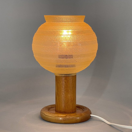 Image 1 of Lampe de table vintage en bois et verre, Ex-Tchécoslovaquie 1970