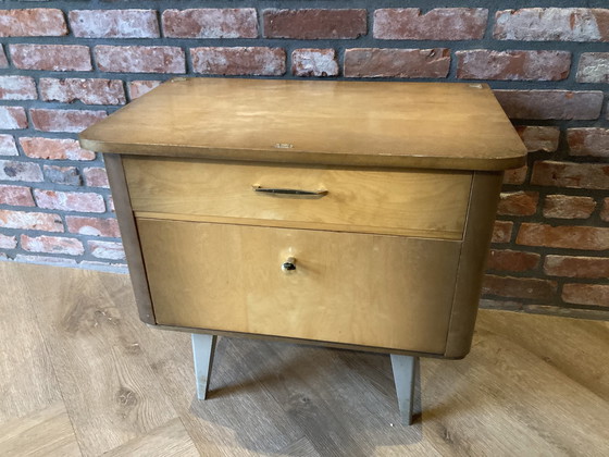 Image 1 of Table de chevet vintage