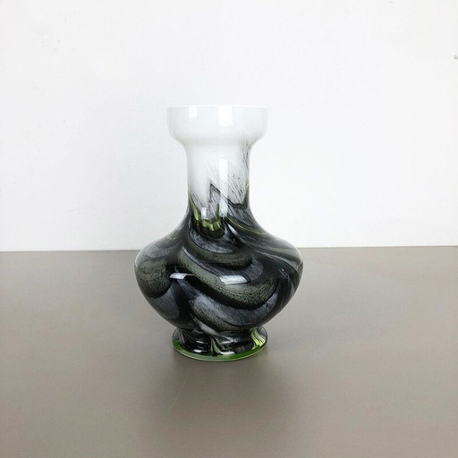 Vase italien vintage en opaline Florence d'Italie 1970