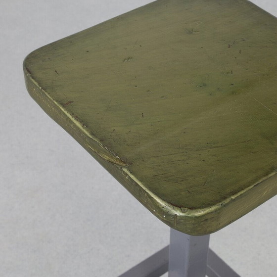 Image 1 of Ensemble de 5 tabourets de bar industriels vintage, 1970