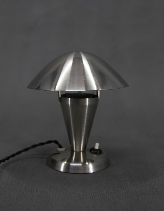 Image 1 of Lampe de table "champignon" en nickel Bauhaus, Tchécoslovaquie, années 1930