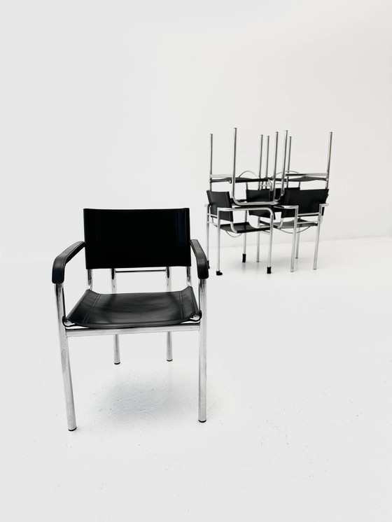 Image 1 of Lot de 6 chaises italiennes avec accoudoirs en acier tubulaire et cuir, années 1980