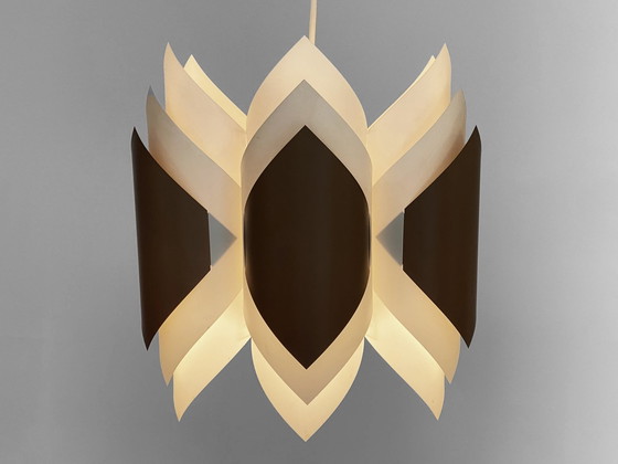 Image 1 of Lampe suspendue en feuille de plastique "Ballett" par Lars Schiøler pour Hoyrup Lighting. Danemark 1970S