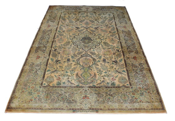 Image 1 of Tapis persan Ancien Isfahan Très Fin Avec Soie 240 X 154 Cm