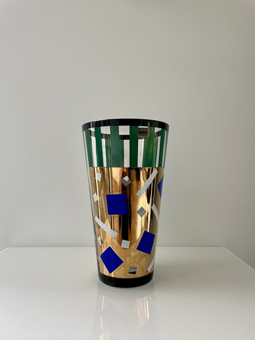 Vase Saqqarah par Nanae Umeda Egizia Production par Sottsass Associati 1995