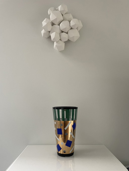 Vase Saqqarah par Nanae Umeda Egizia Production par Sottsass Associati 1995