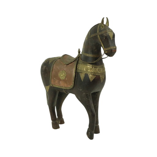 Cheval en bois Laiton