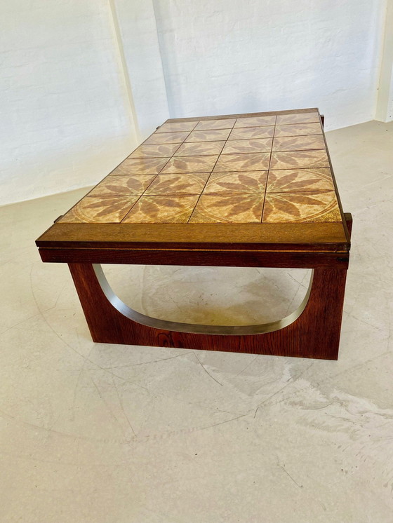 Image 1 of Table basse vintage danoise Mid Century en teck et céramique 1960S