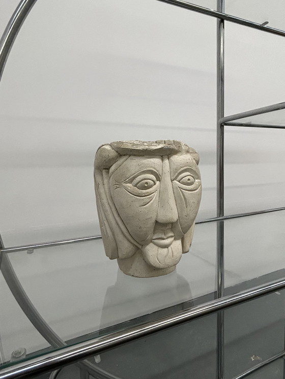 Image 1 of Sculpture en plâtre d'une tête signée P.J.M.