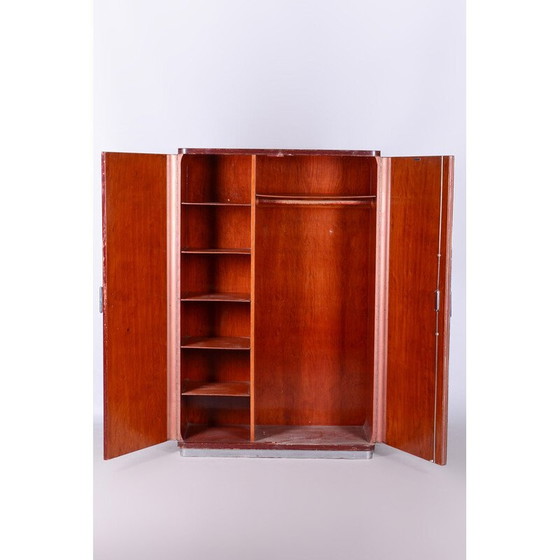 Image 1 of Armoire Bauhaus vintage en noyer de Vichr a Spol, 1930-1939