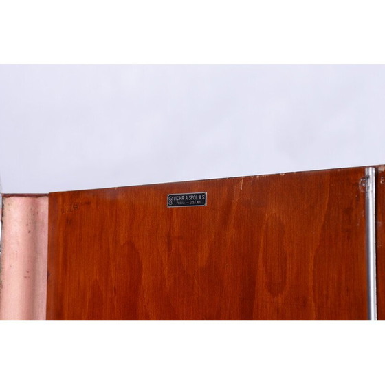 Image 1 of Armoire Bauhaus vintage en noyer de Vichr a Spol, 1930-1939